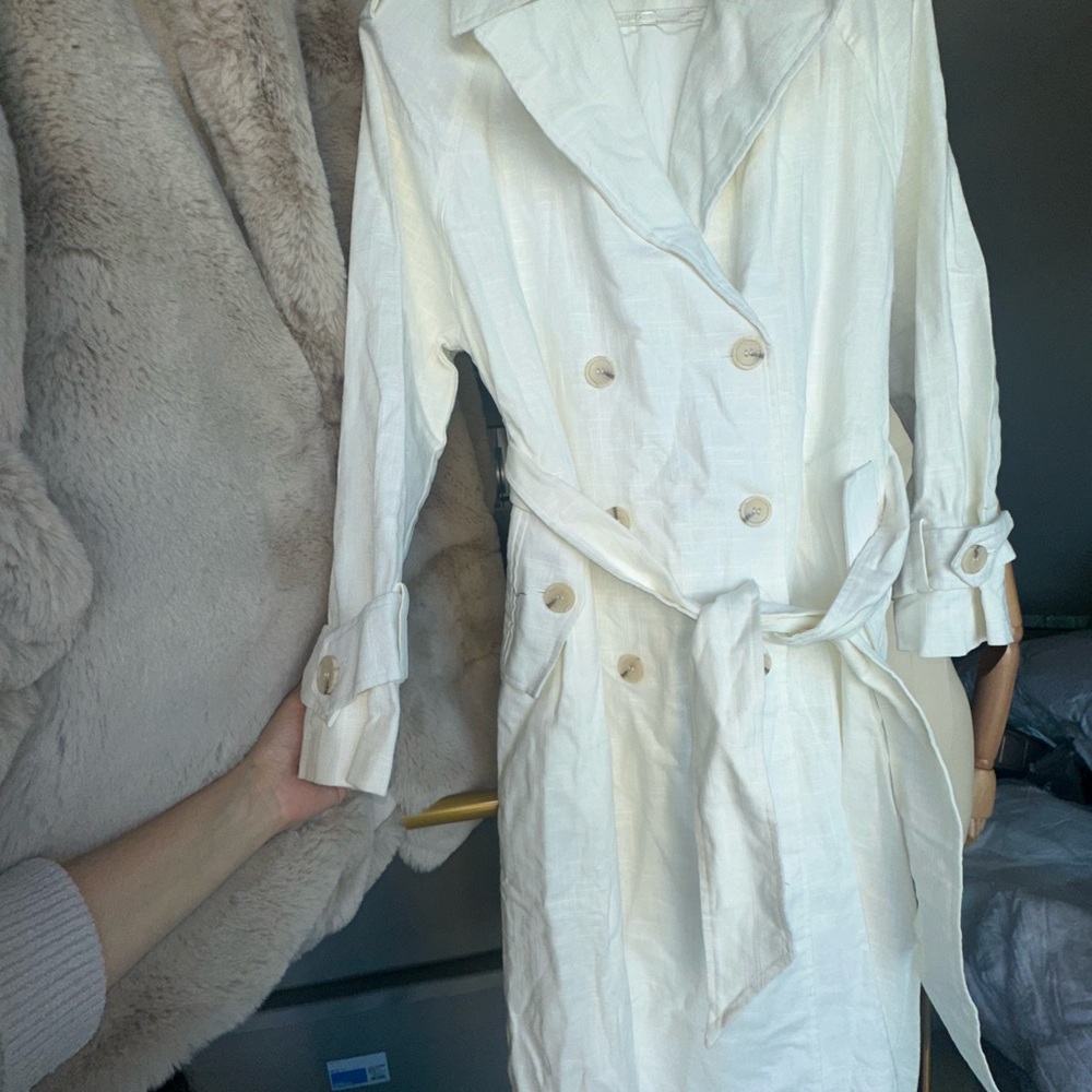 JLUXLABEL White Double-Breasted Trench Coat